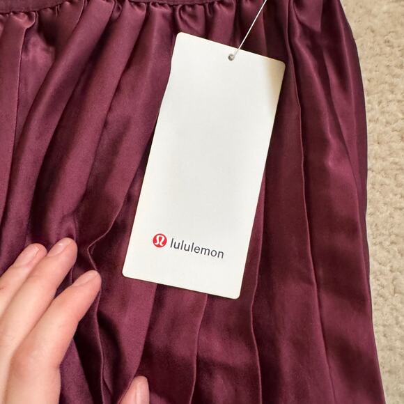Nwot Lululemon midi pleated skirt XL - Picture 2 of 5